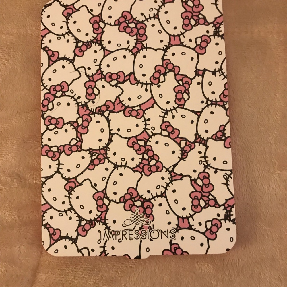 Impressions for Hello Kitty - Picture 2 of 8